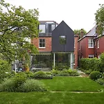 Cozy Studio Retreat In Trendy Clapton Common