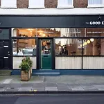 Cozy Studio Retreat In Trendy Clapton Common