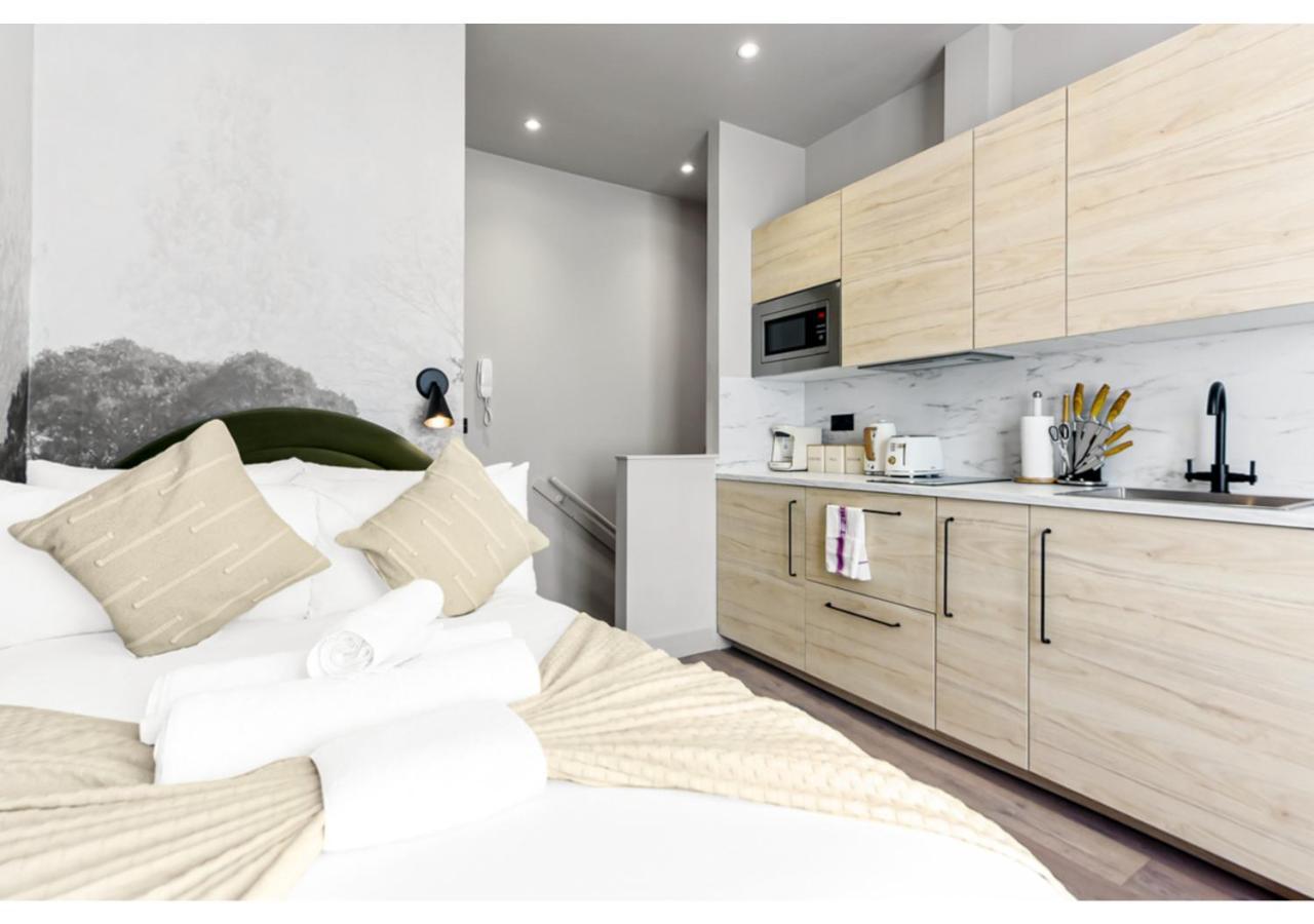 Cozy Retreat In Trendy Clapton Common London